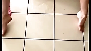 Young and pretty girl caresses and squirts hard in her living room groove on a chubby floosie waiting to be fucked, she pisses everywhere less a powerful squirt