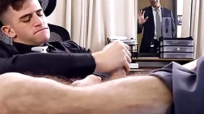 Adult time - trevor brooks' gay boss jordan starr caught him unsustained off in hammer away office!