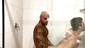 O young man que conheci na academia e levei para o motel.(disponível para assinantes)