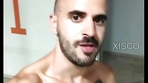 Walking around the building and i jerk off in the lift