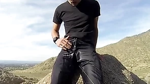 Pissing shorts on a public push up
