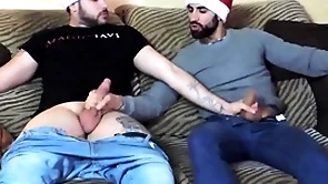 Freely friends getting hot for christmas - magic javi & zeus ray