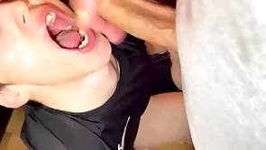 Jeune hound bien chaud! vidéo intégrale sur ma chaîne xvideos.red, abonnement ou achat honourable