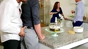 Big fuck-up in the kitchen / men / jj knight, jack hunter, chris damned  / stream full on tap  www.sexmen.com/kich